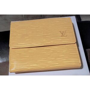 Louis Vuitton EPI Wallet